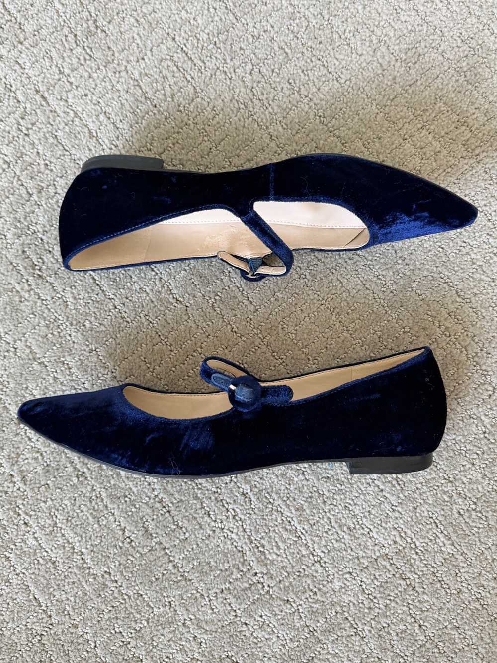 Marc Fisher Women’s 9 Blue Velvet Pointed Toe Flats